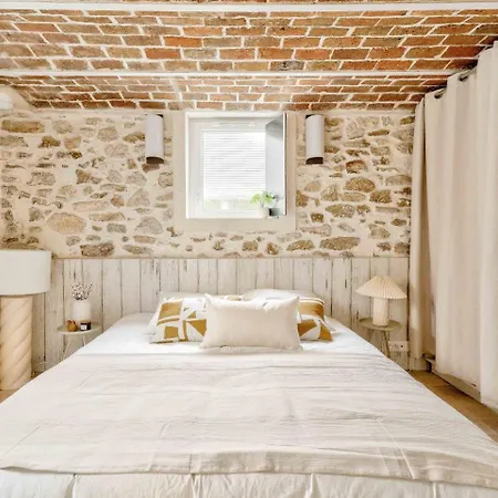 Apartment Gare En Face A Pied - Paris 10mn - Parking Prive Gratuit - De 1 A 8 Personnes - Souplex - Equipe - Entierement Renove Montmagny