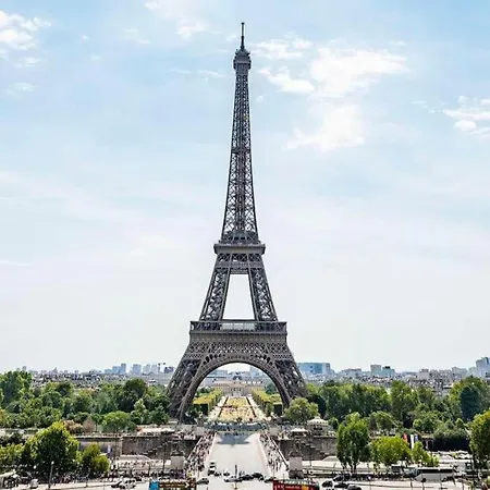 Apartment Gare En Face A Pied - Paris 10mn - Parking Prive Gratuit - De 1 A 8 Personnes - Souplex - Equipe - Entierement Renove *